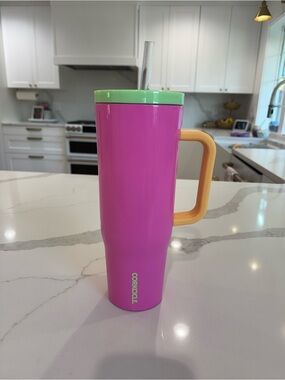 Corkcicle Cruiser 40 oz Pink Insulated Tumbler with Green Lid and Yellow Handle